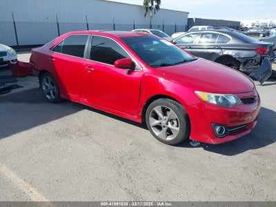 TOYOTA CAMRY 2012