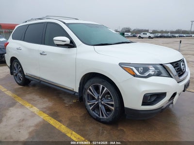 NISSAN PATHFINDER 2017