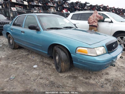 FORD CROWN VICTORIA 2008
