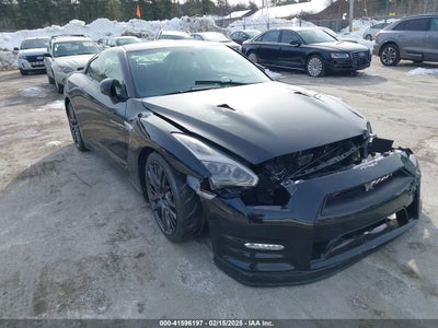 NISSAN GT-R 2016