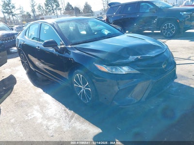 TOYOTA CAMRY 2019