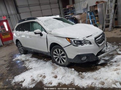 SUBARU OUTBACK 2015