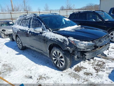 SUBARU OUTBACK 2024