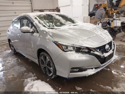 NISSAN LEAF 2022