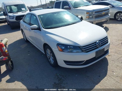 VOLKSWAGEN PASSAT 2013