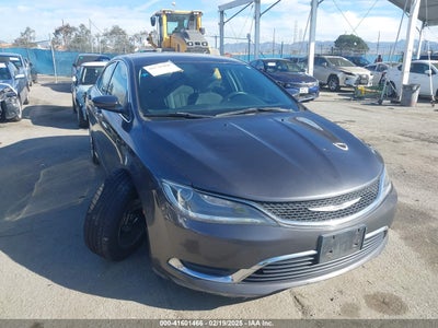 CHRYSLER 200 2015