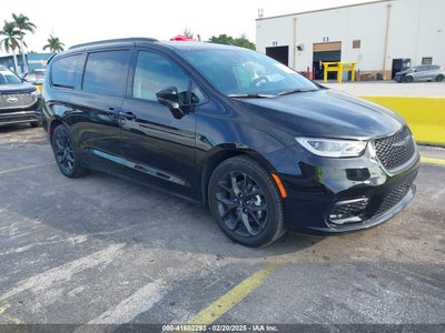 Chrysler Pacifica 2025