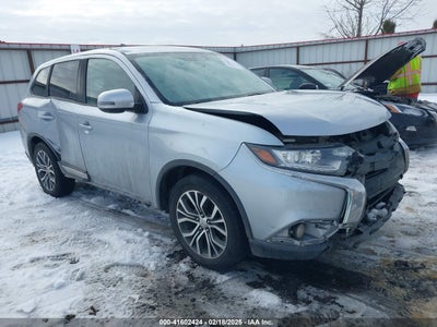 MITSUBISHI OUTLANDER 2017