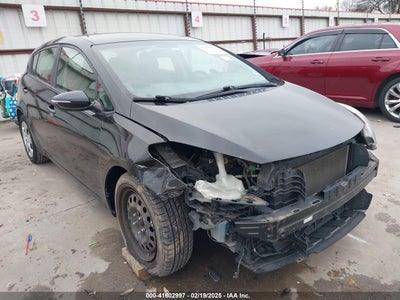 KIA FORTE 5-DOOR 2016