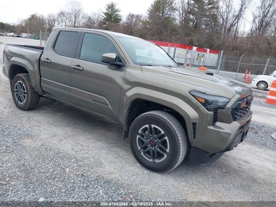 TOYOTA TACOMA 2024