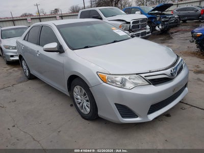 TOYOTA CAMRY 2012