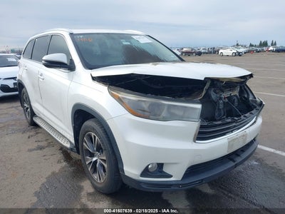 TOYOTA HIGHLANDER 2016