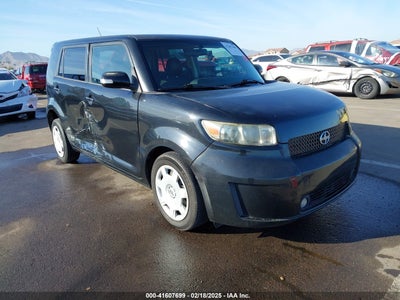 SCION XB 2010