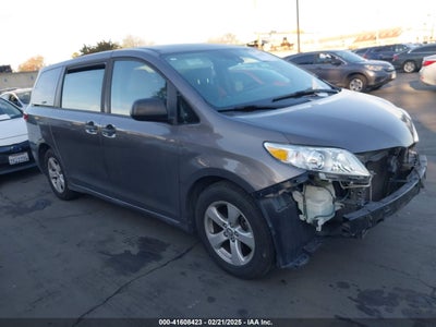 TOYOTA SIENNA 2018