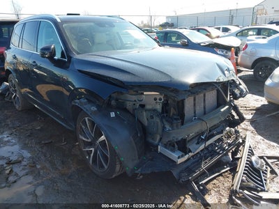VOLVO XC90 2021