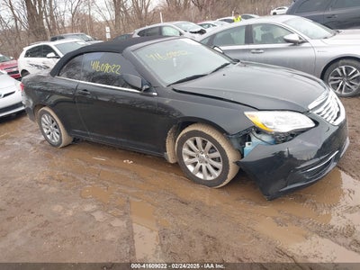 CHRYSLER 200 2012