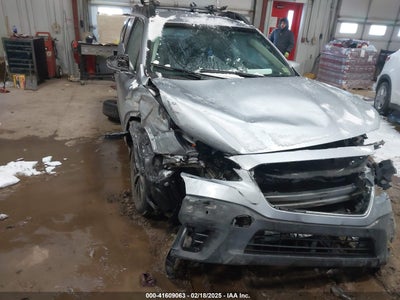 SUBARU OUTBACK 2020