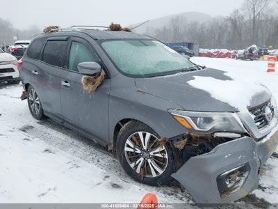 NISSAN PATHFINDER 2017