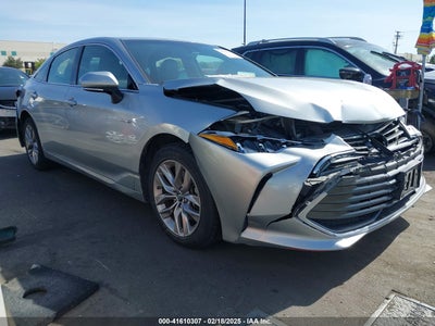 TOYOTA AVALON HYBRID 2019