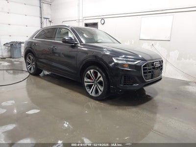 AUDI Q8 2019