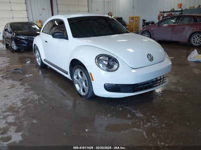 VOLKSWAGEN BEETLE 2013