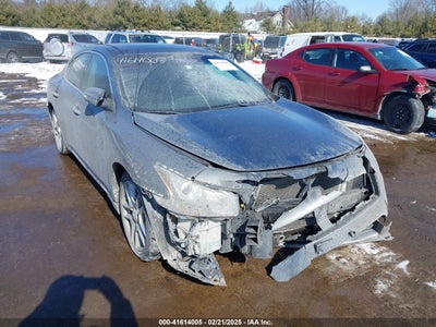 NISSAN MAXIMA 2010