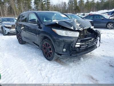 TOYOTA HIGHLANDER 2017