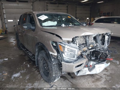 NISSAN TITAN 2023