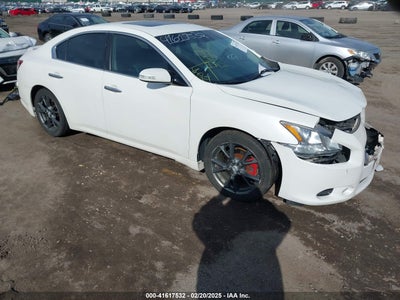 NISSAN MAXIMA 2010