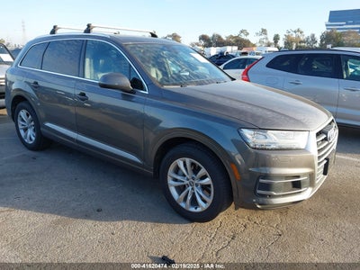 AUDI Q7 2019