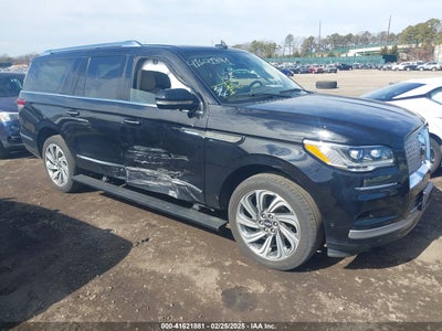 LINCOLN NAVIGATOR 2022