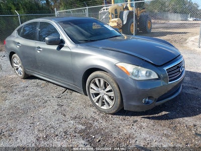 INFINITI M37 2013
