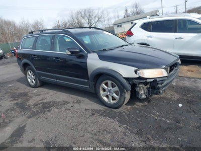 VOLVO XC70 2011