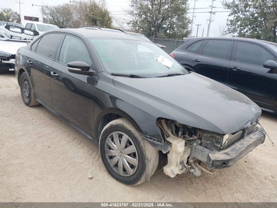 VOLKSWAGEN PASSAT 2013