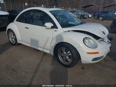 VOLKSWAGEN NEW BEETLE 2008