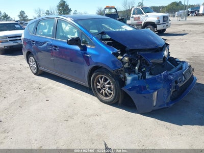 TOYOTA PRIUS V 2012
