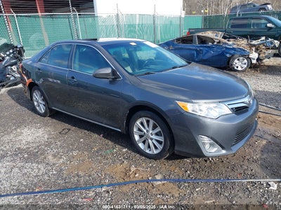TOYOTA CAMRY 2014