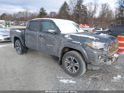 TOYOTA TACOMA 2019