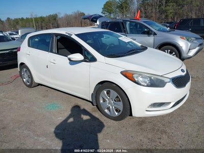 KIA FORTE 5-DOOR 2016