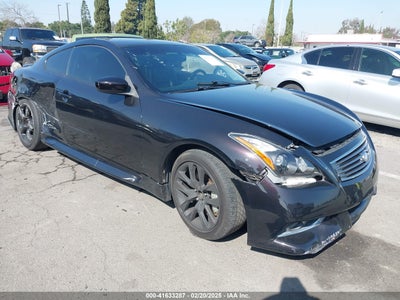 INFINITI G37 2011