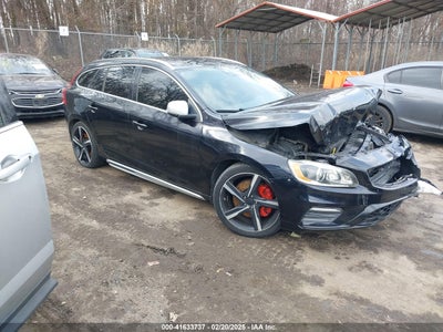 VOLVO V60 2015
