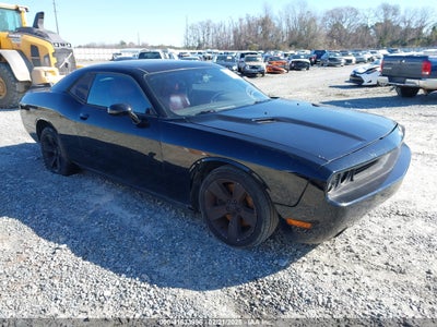 DODGE CHALLENGER 2013