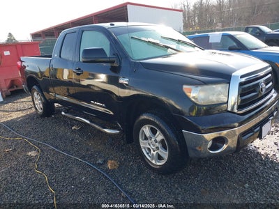 TOYOTA TUNDRA 2011