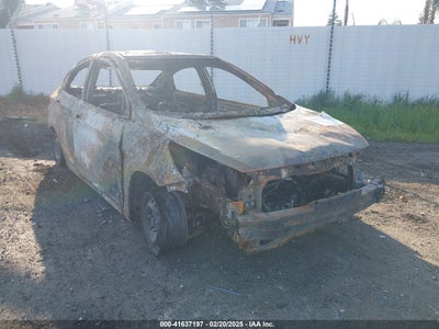 HYUNDAI ACCENT 2013