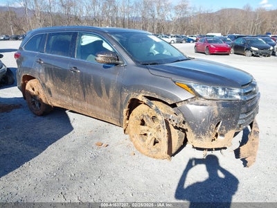 TOYOTA HIGHLANDER 2017