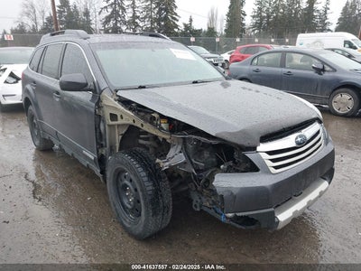 SUBARU OUTBACK 2012