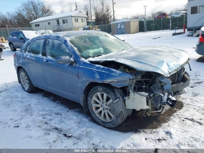 CHRYSLER 200 2011