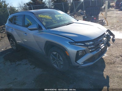 HYUNDAI TUCSON HYBRID 2025
