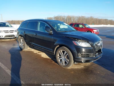 AUDI Q7 2015