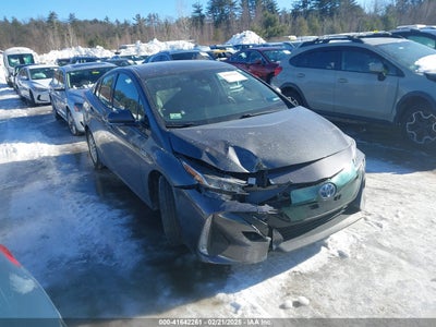 TOYOTA PRIUS PRIME 2017